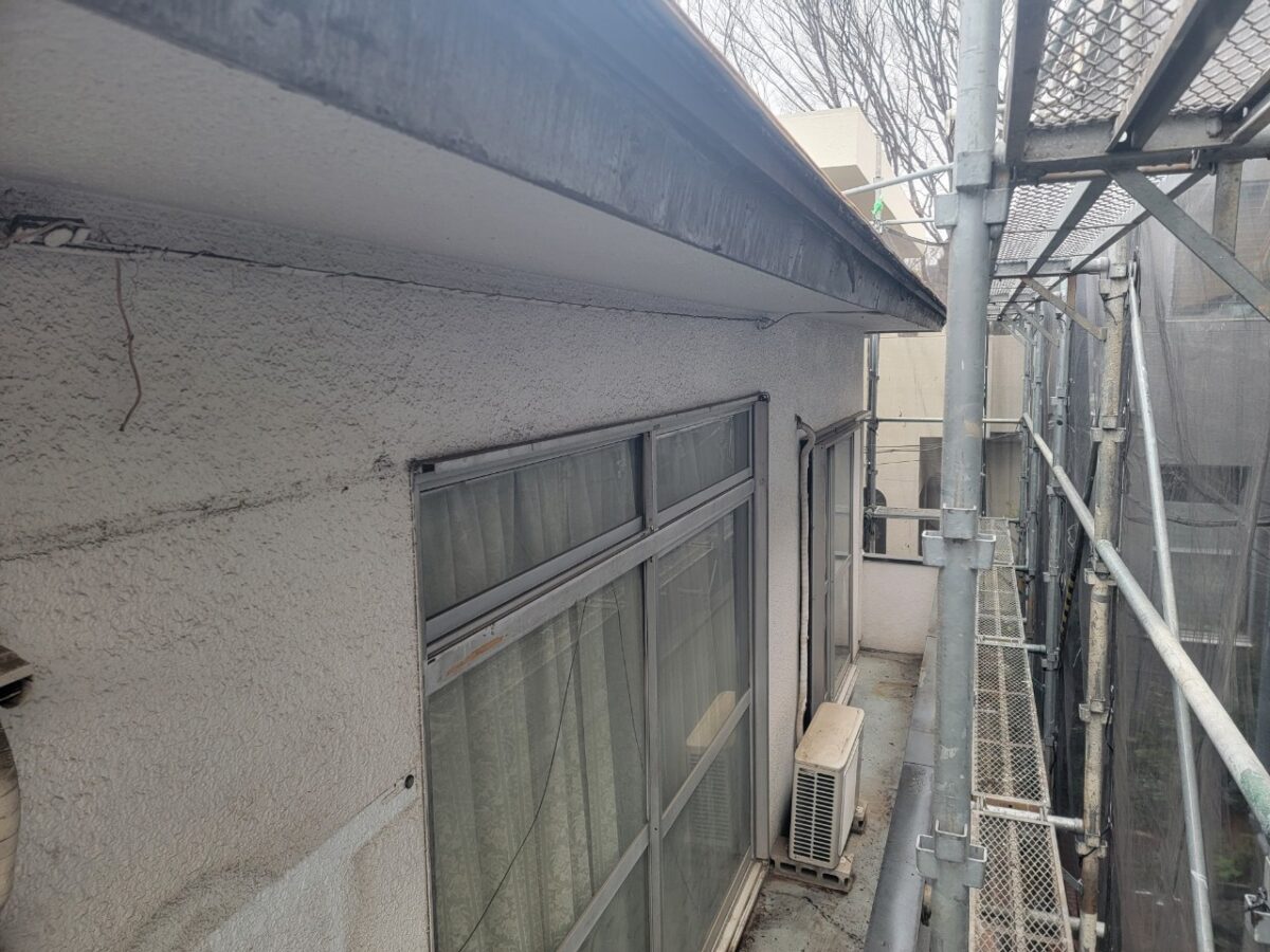 東京都練馬区　M様邸　外壁・付帯部塗装工事　施工前と塗装のタイミング