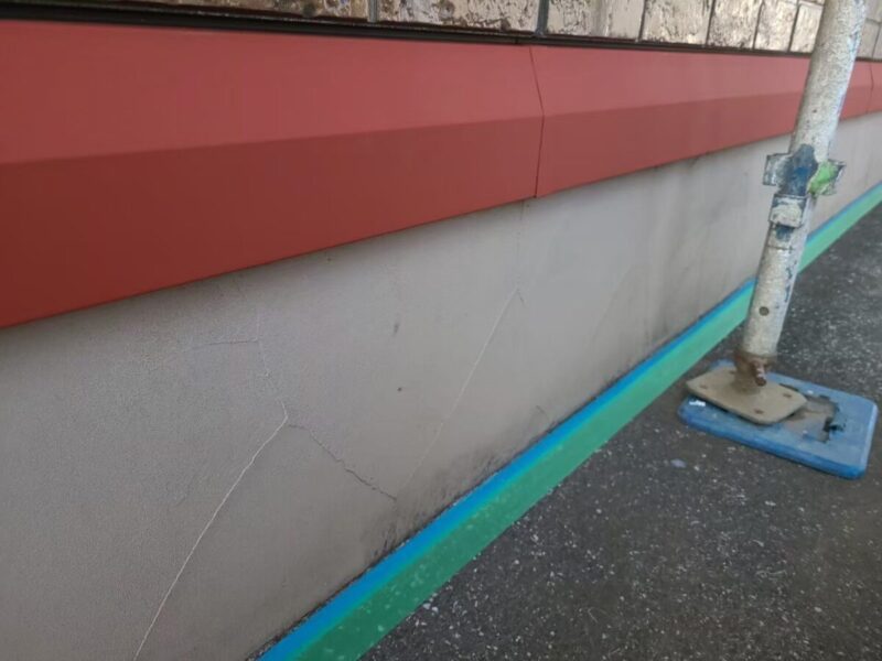 東京都立川市　マンション外壁塗装工事　基礎の塗装を行いました！