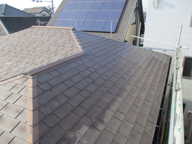 東京都練馬区　屋根塗装工事　屋根塗装も下塗り・中塗り・上塗りの3回塗りが大切！