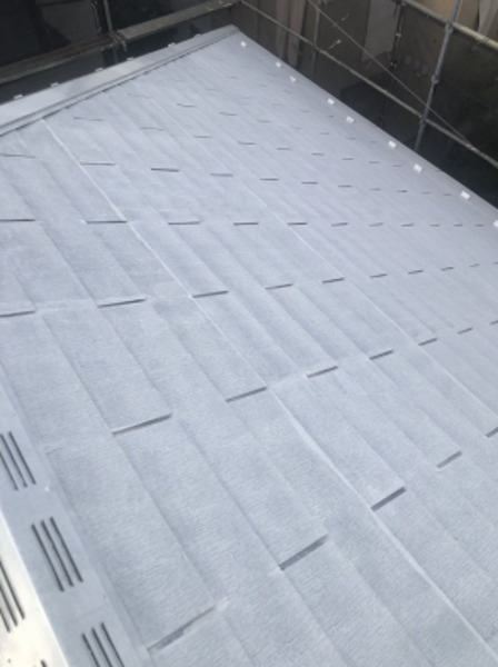 東京都練馬区　A様邸　屋根・外壁塗装工事　屋根の下塗り　サーモテックシーラー塗布
