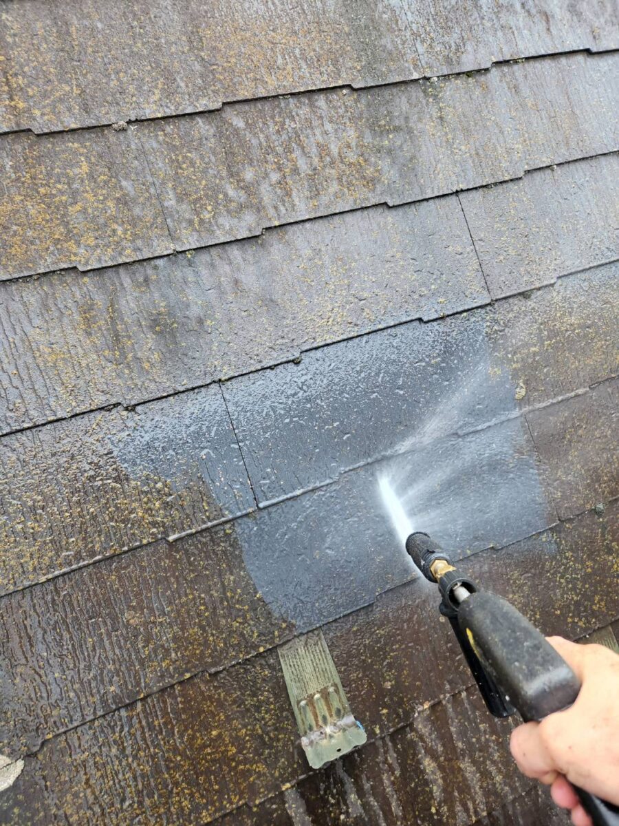 東京都練馬区　W様邸　屋根塗装・外壁塗装工事　高圧洗浄作業