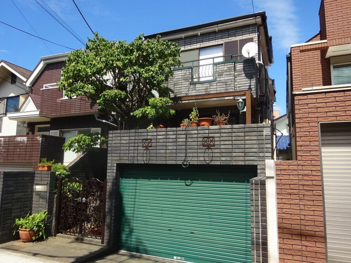 東京都中野区　Y様邸　外壁塗装・屋根塗装　施工前と施工後