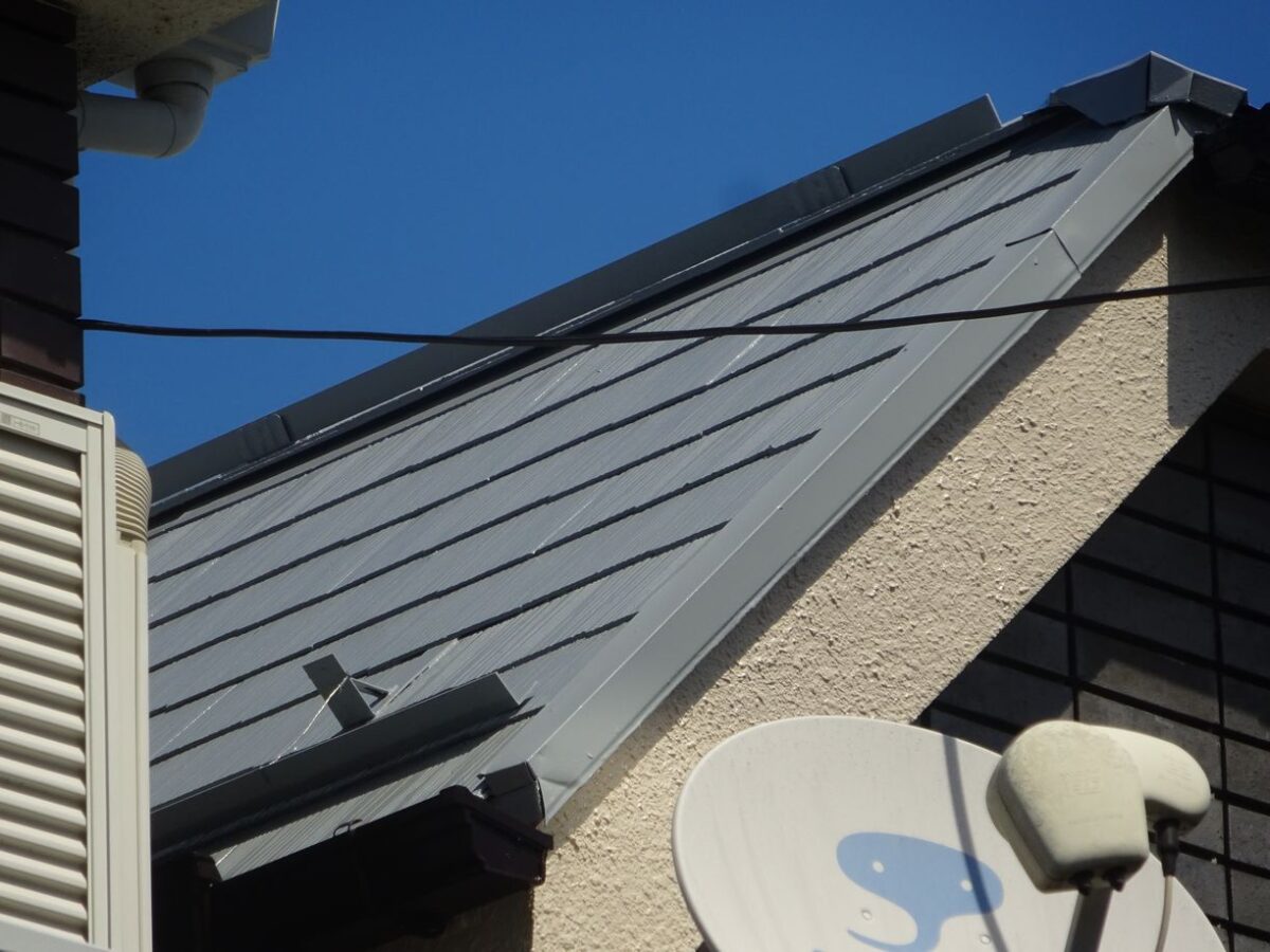 東京都武蔵野市　屋根塗装　施工前と施工後　屋根塗装を考えていただくポイント