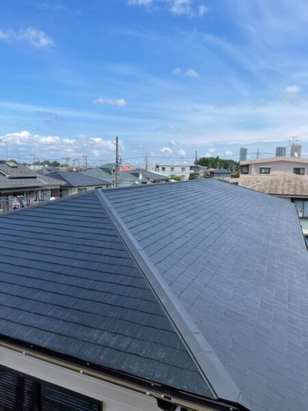 東京都練馬区　アパート屋根塗装・棟板金工事　施工前と施工後