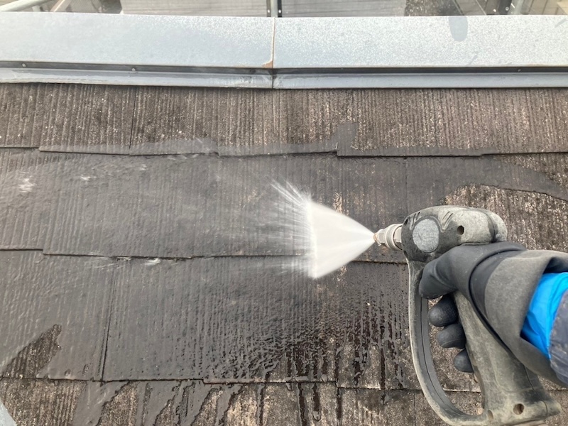 東京都練馬区　O様　アパート 屋根・外壁塗装工事　屋根の高圧洗浄を行いました！