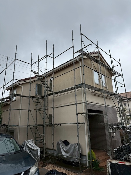 外壁塗装工事の足場組み立て設置を行いました!|東京都練馬区