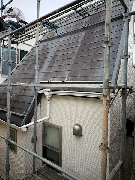 O様より屋根塗装・外壁塗装工事のご依頼！屋根は屋根足場を設置｜東京都練馬区大泉