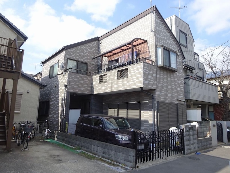 東京都葛飾区｜コーキングの劣化やクラックなどがあった建物を修繕・塗装