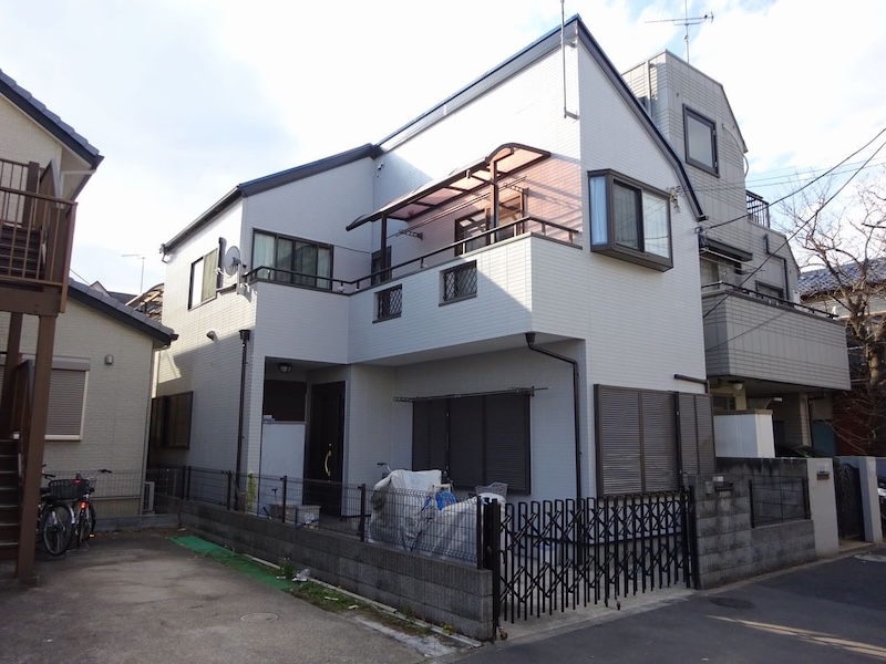 東京都葛飾区｜コーキングの劣化やクラックなどがあった建物を修繕・塗装