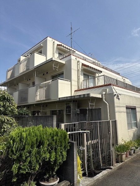 マンションの外壁塗装・防水工事のご依頼！施工前をレポート｜東京都武蔵野市吉祥寺