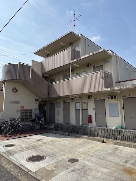 マンションの外壁塗装・防水工事のご依頼！施工前をレポート｜東京都武蔵野市吉祥寺