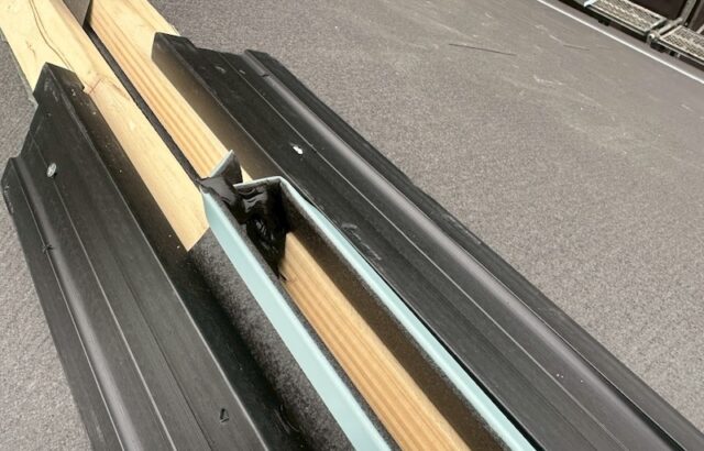 棟板金の下地作り。ここは換気棟を設置します！｜東京都練馬区