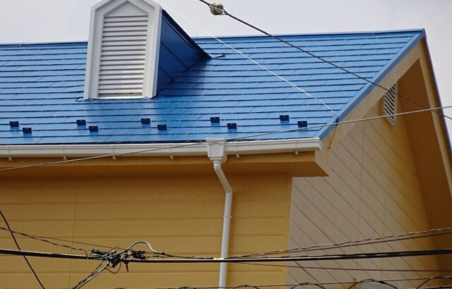 東京都武蔵野市｜F様邸 屋根塗装・外壁塗装工事 屋根塗装の施工前と施工後をレポート！