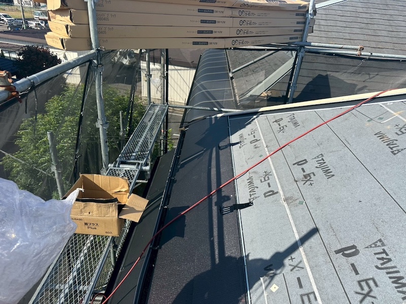 東京都練馬区西大泉｜錆びにくく高耐久なガルバリウム鋼板の屋根材を採用しました！